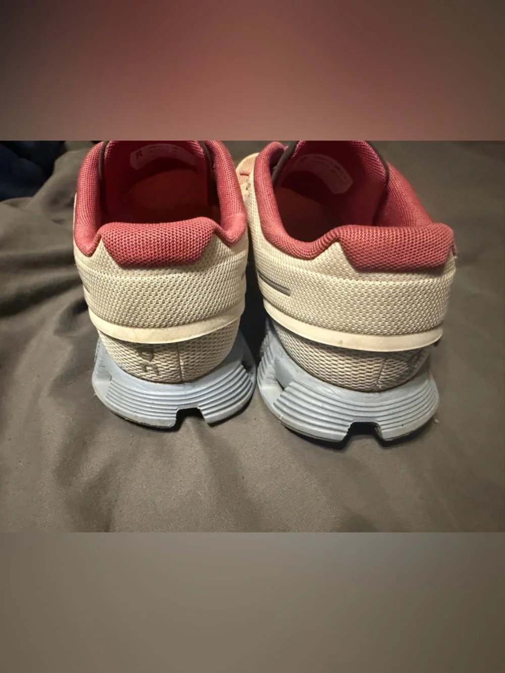 On cloud - Picture 6 of 7